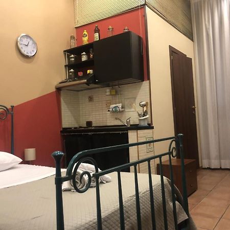 Roy Nel Cuore Di Napoli Hotel Eksteriør billede
